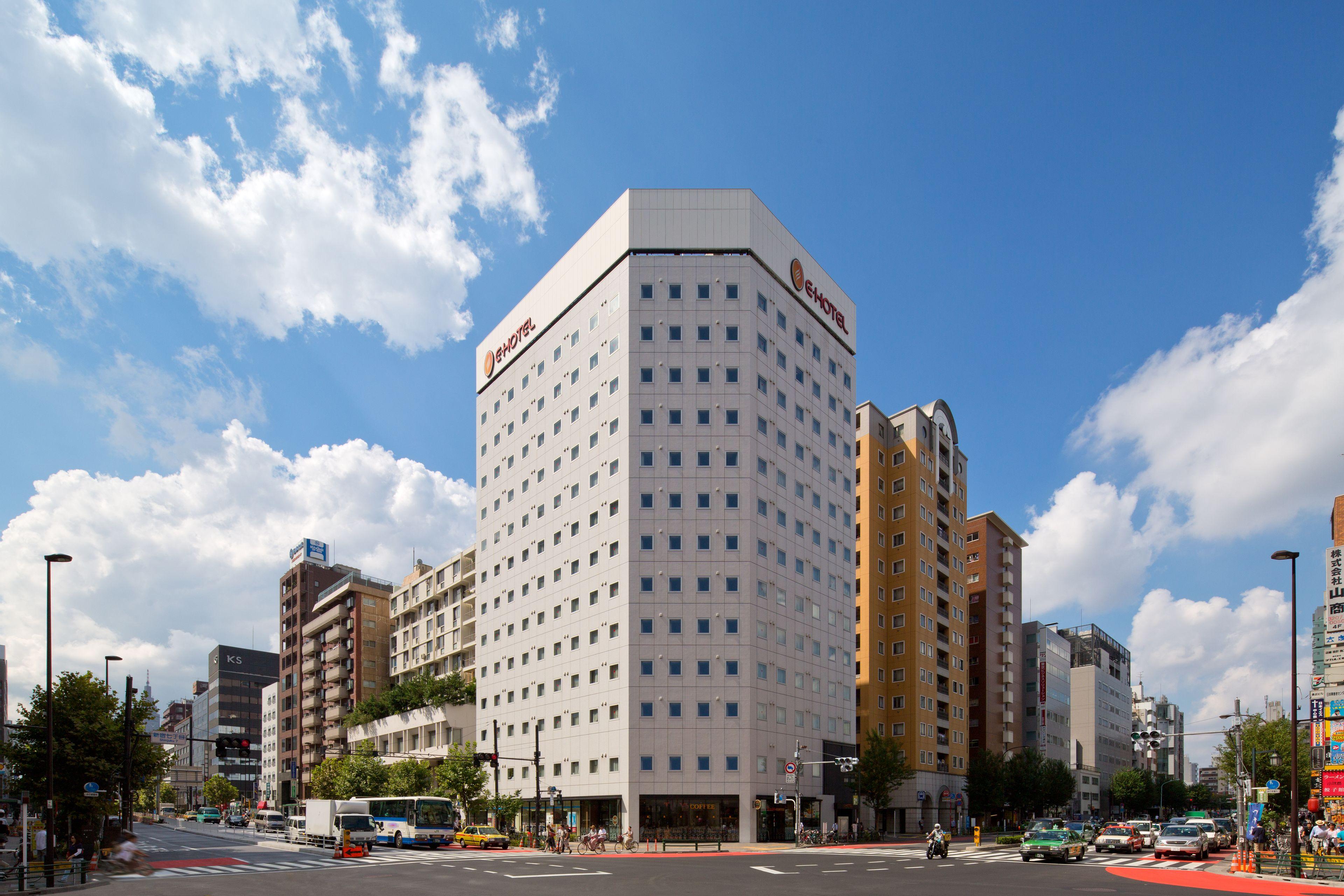 E Hotel Higashi Shinjuku — Fotos 2